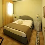Hotel Castiglione Langhe