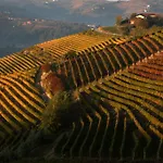 Castiglione Langhe ホテル 3*