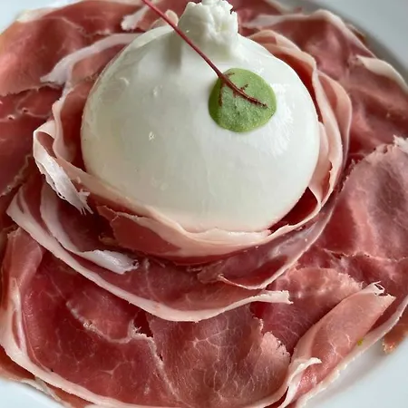 Castiglione Langhe 3*