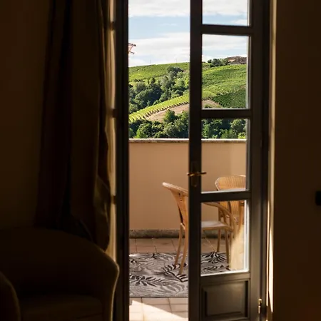 Castiglione Langhe Отель 3*