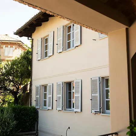 Castiglione Langhe فندق 3*