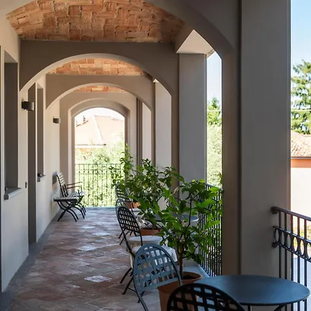 فندق Castiglione Langhe 3*