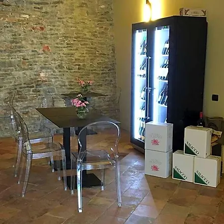 Castiglione Langhe Otel 3*