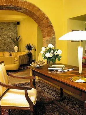 Szálloda Castiglione Langhe Castiglione Tinella