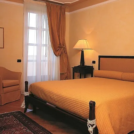 Castiglione Langhe 3*