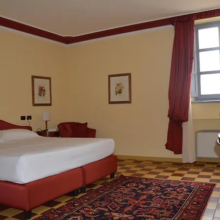 Castiglione Langhe Hotel Castiglione Tinella