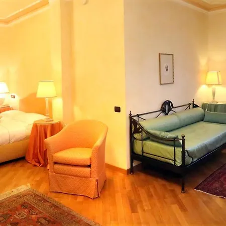 Szálloda Castiglione Langhe 3*