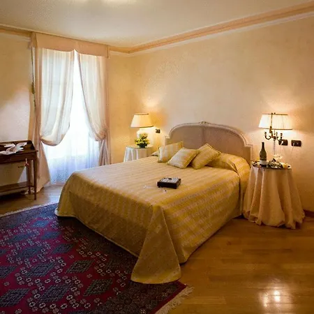 Castiglione Langhe 3*