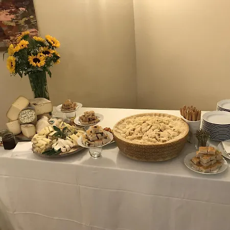 Castiglione Langhe Szálloda 3*