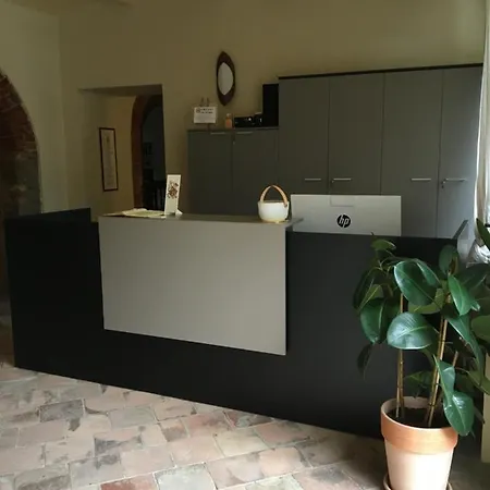 Castiglione Langhe Szálloda 3*